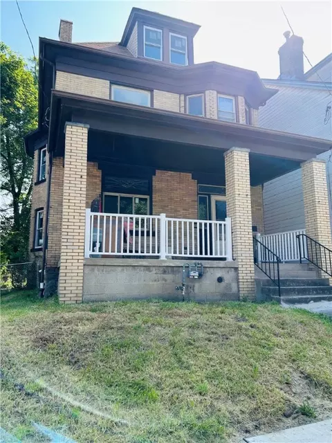 2922 Zephyr Ave, Pittsburgh, PA 15204