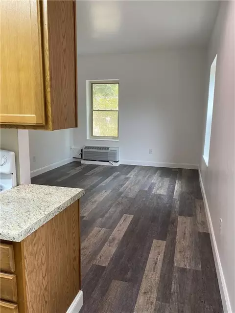 Living - 100 2nd St, Braddock, PA 15104 photo 1 of 2