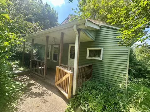 102 Morgan Ln, Monaca, PA 15061