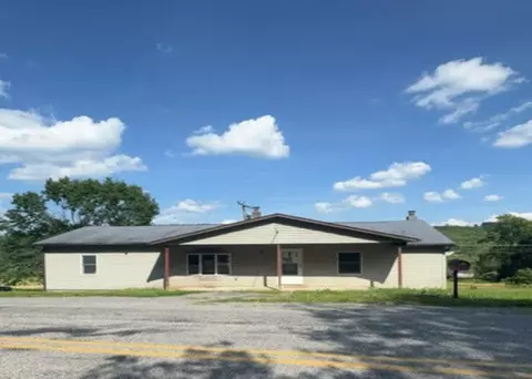 606 Elizabeth St, Coalport, PA 16627