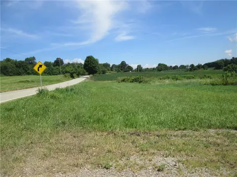 1264 Galilee Rd, New Galilee, PA 16141
