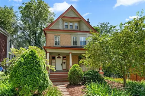 142 Lloyd Ave, Pittsburgh, PA 15218