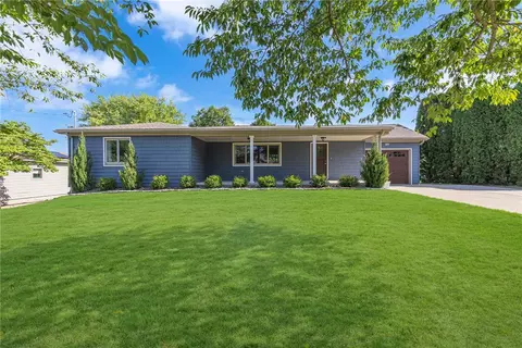 307 Western Ave, Beaver, PA 15009