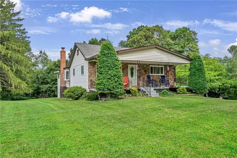 5403 Hardt Rd, Gibsonia, PA 15044