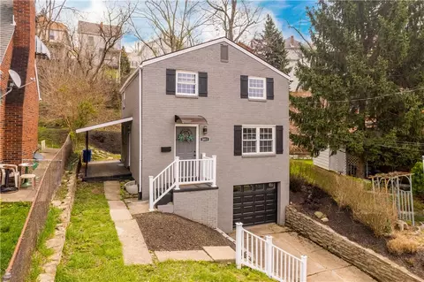 2011 Woodward Ave, Pittsburgh, PA 15226