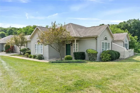 582 Monroe Blvd, Freedom, PA 15042
