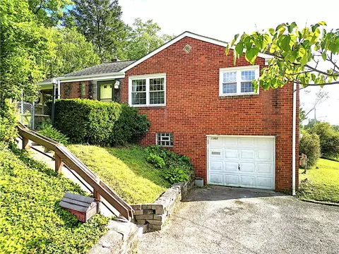1360 Missouri Ave, Bridgeville, PA 15017