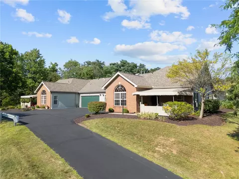 5178 Polo Fields Dr, Gibsonia, PA 15044