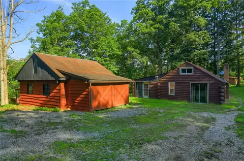 200 Old State Rd, Chicora, PA 16025