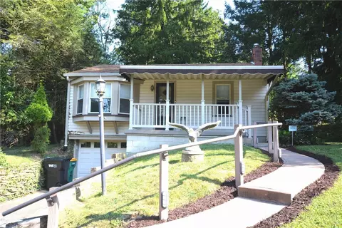 2425 Hampton Ave, Allison Park, PA 15101