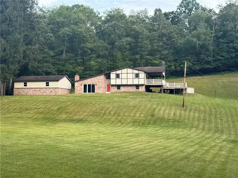 1603 Klimkos Rd, Clarksburg, PA 15725