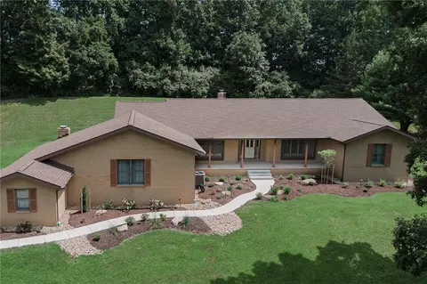 621 Highland Dr, Home, PA 15747