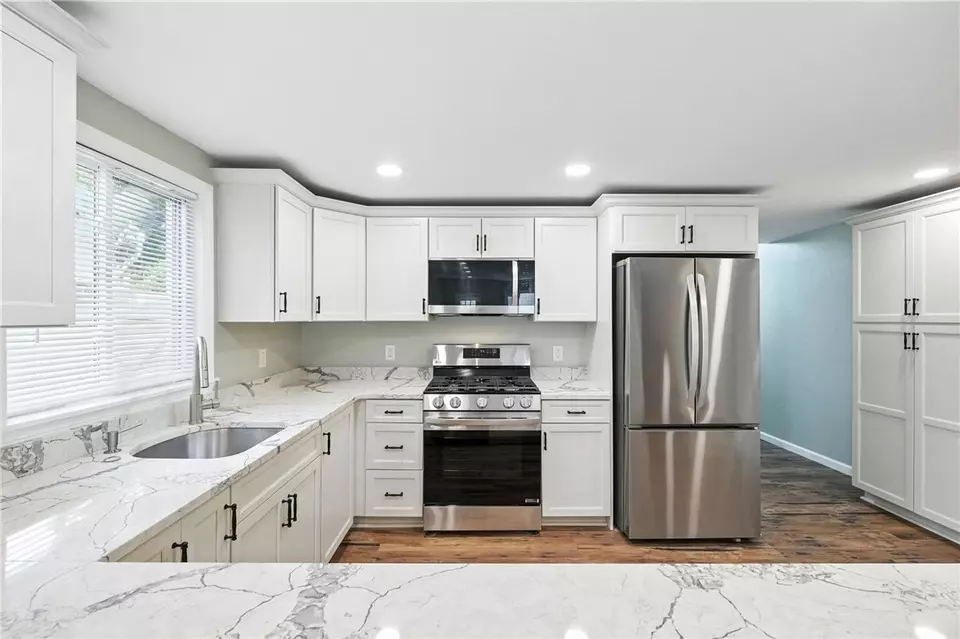 Kitchen - 448 Cedarville St, Pittsburgh, PA 15224 photo 2 of 4