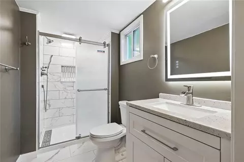 Bath - 448 Cedarville St, Pittsburgh, PA 15224 photo 1 of 2