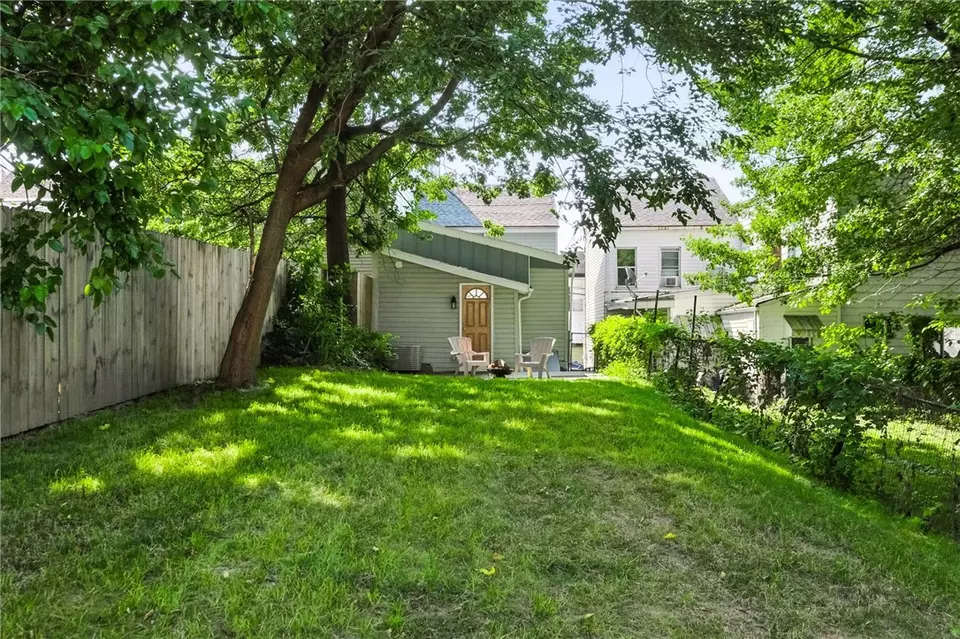 Exterior - 448 Cedarville St, Pittsburgh, PA 15224 photo 4 of 5