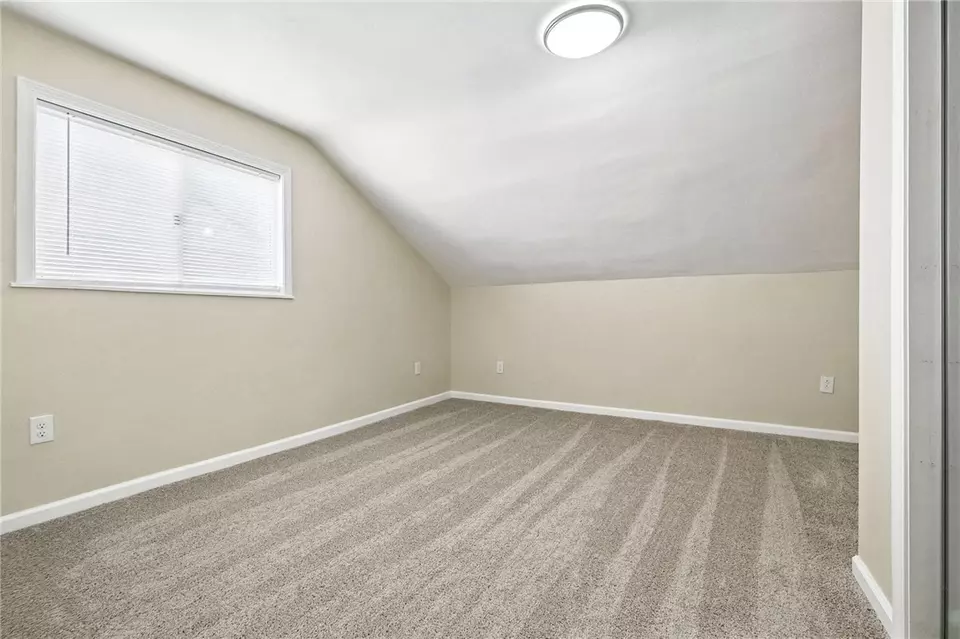 Bedroom - 448 Cedarville St, Pittsburgh, PA 15224 photo 3 of 4