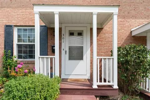301 E James, Homestead, PA 15120