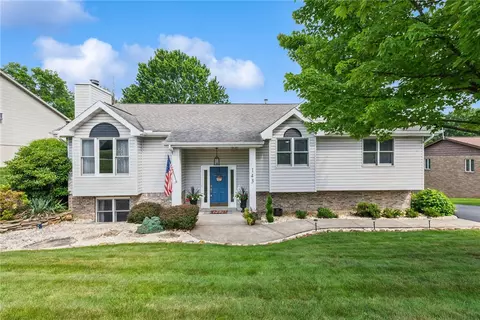 143 Chapel View Dr, Greensburg, PA 15601