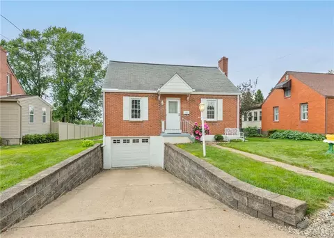 115 Rockwood St, Monroeville, PA 15146