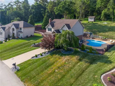 937 Giovanni Ln, Irwin, PA 15642