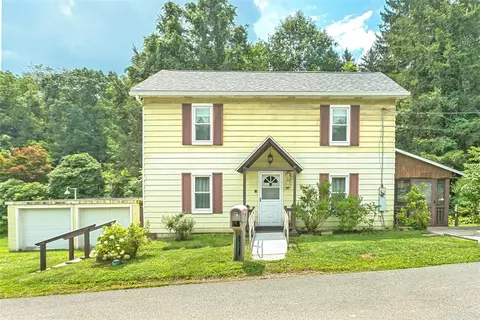 76 Fayette City Blvd, Perryopolis, PA 15473