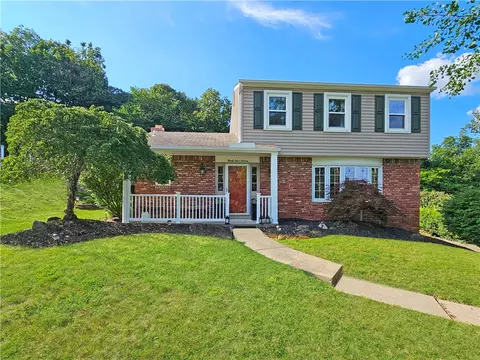 3416 Fawn Valley Ln, Finleyville, PA 15332