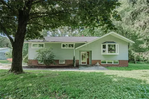 96 Mchenry Rd, Indiana, PA 15701