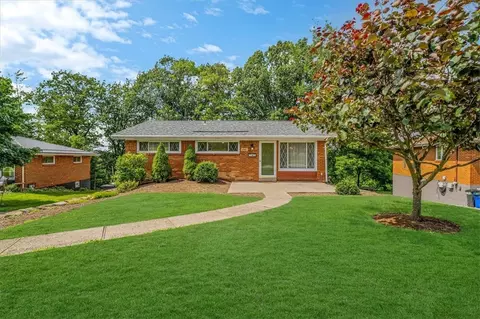 246 Azalea Dr, Monroeville, PA 15146