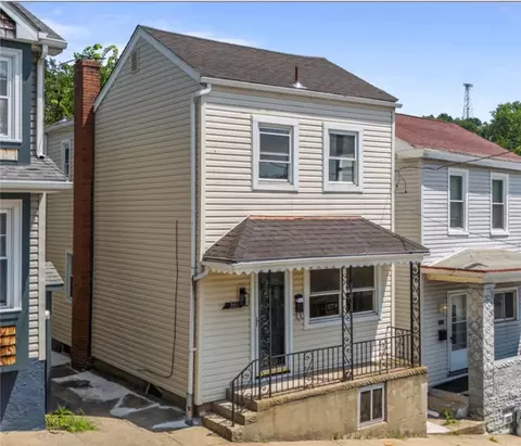 303 Kramer Way, Pittsburgh, PA 15211