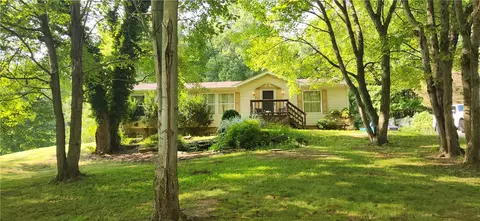 144 Lindy St, Beaver Falls, PA 15010