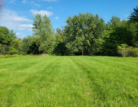 1168 Mercer Rd, Ellwood City, PA 16117