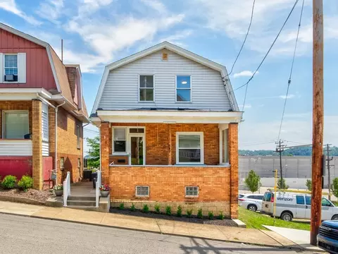 147 Monroe St, Rochester, PA 15074