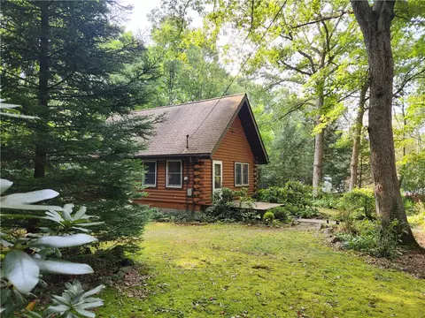 179 Hawkins Hollow Rd, Connellsville, PA 15425