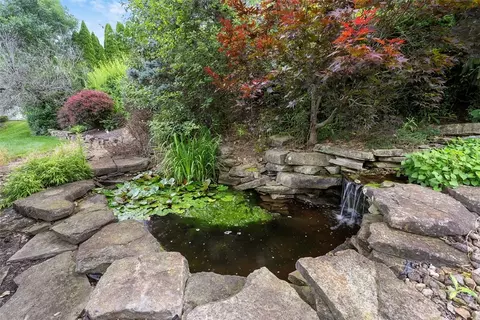 268 Arrowhead Ln, Eighty Four, PA 15330 photo 44