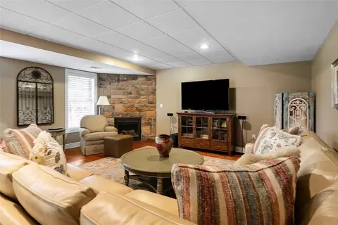 268 Arrowhead Ln, Eighty Four, PA 15330 photo 34