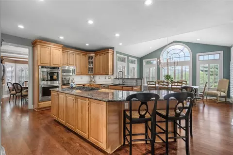 268 Arrowhead Ln, Eighty Four, PA 15330 photo 6