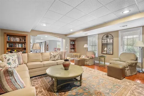 268 Arrowhead Ln, Eighty Four, PA 15330 photo 33