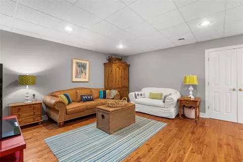 268 Arrowhead Ln, Eighty Four, PA 15330 photo 28