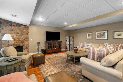 268 Arrowhead Ln, Eighty Four, PA 15330 photo 32