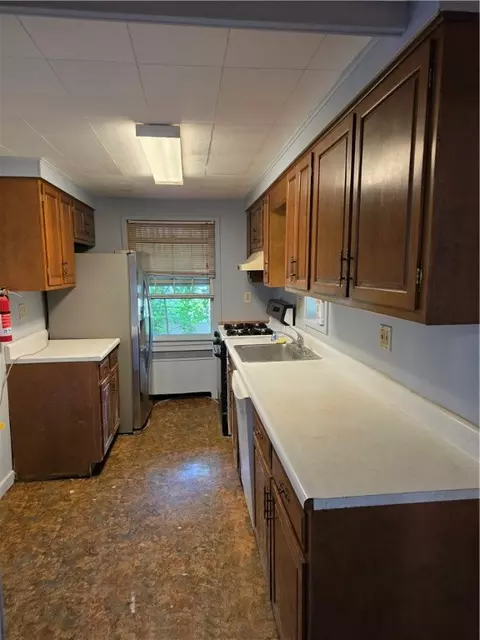 Kitchen - 956 Jefferson Dr, Clairton, PA 15025 photo 1 of 1