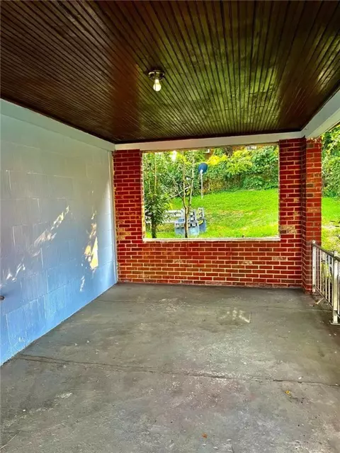 Exterior - 956 Jefferson Dr, Clairton, PA 15025 photo 7 of 8