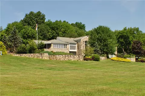 295 Rosemont Farm Rd, Franklin, PA 16323