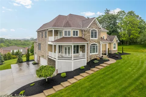 1272 Mcewen Rd, Canonsburg, PA 15317