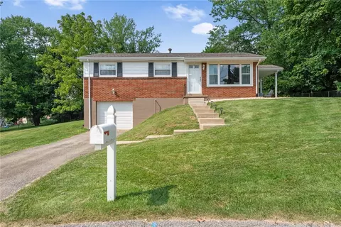 127 Rockwood Ave, Irwin, PA 15642