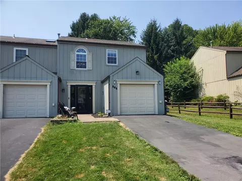 585 Brandywine Dr, Cranberry Township, PA 16066