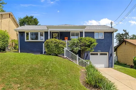 206 Parklane Dr, Braddock, PA 15104