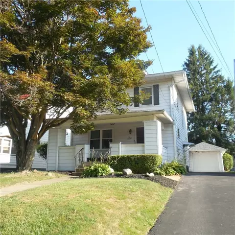 111 E Garfield Ave, New Castle, PA 16105