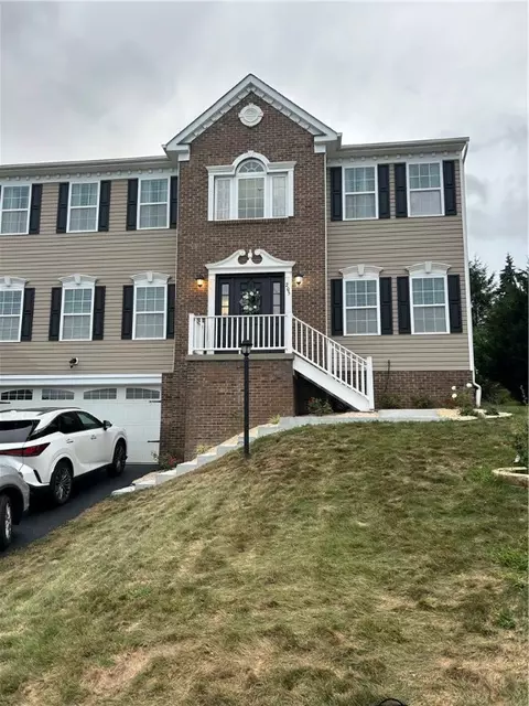 205 Birchwood Ln, Imperial, PA 15126