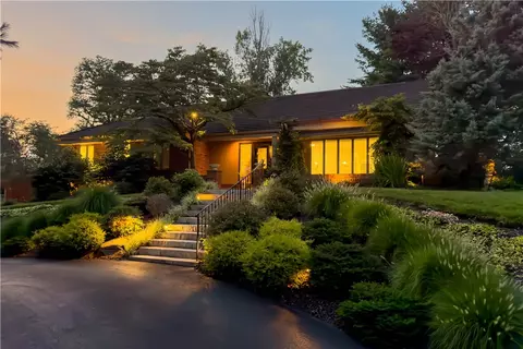 216 Trotwood West Dr, Pittsburgh, PA 15241