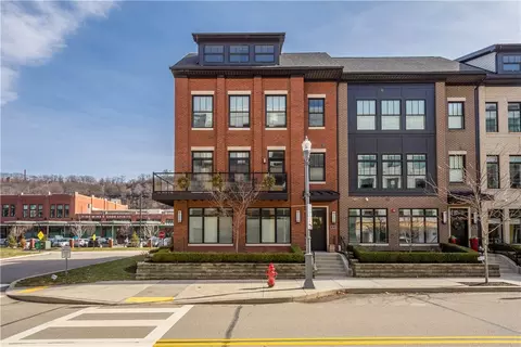 1924 Waterfront Pl, Pittsburgh, PA 15222